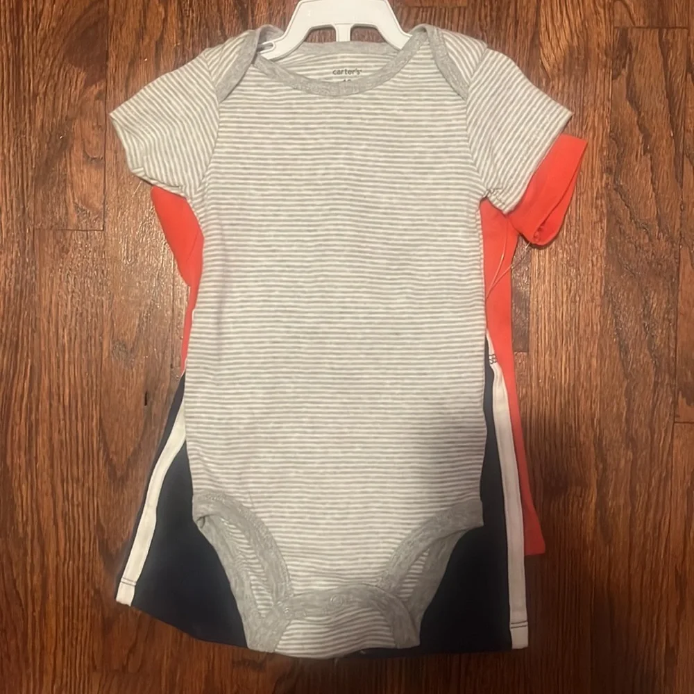 Set - Picture 2 of 3